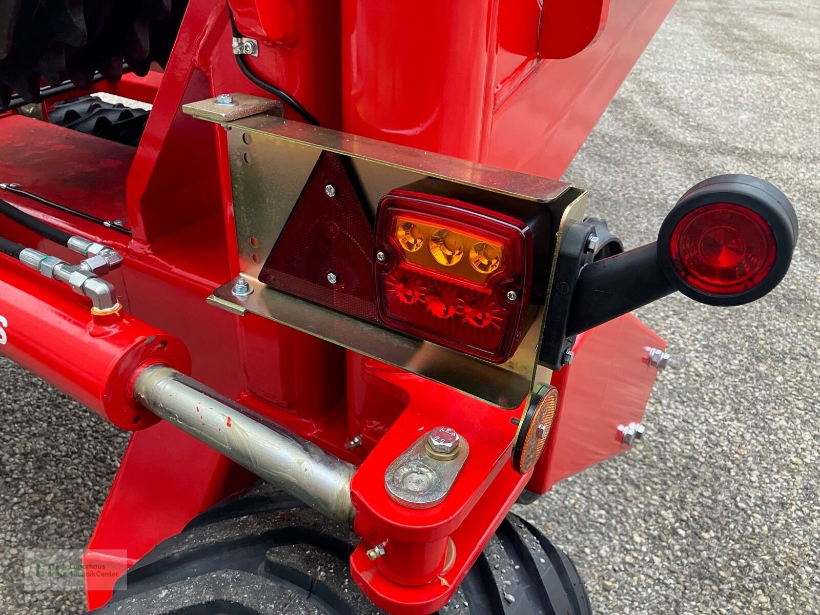 Packer & Walze Türe ait HE-VA Tiproller 820, Neumaschine içinde Korneuburg (resim 22)