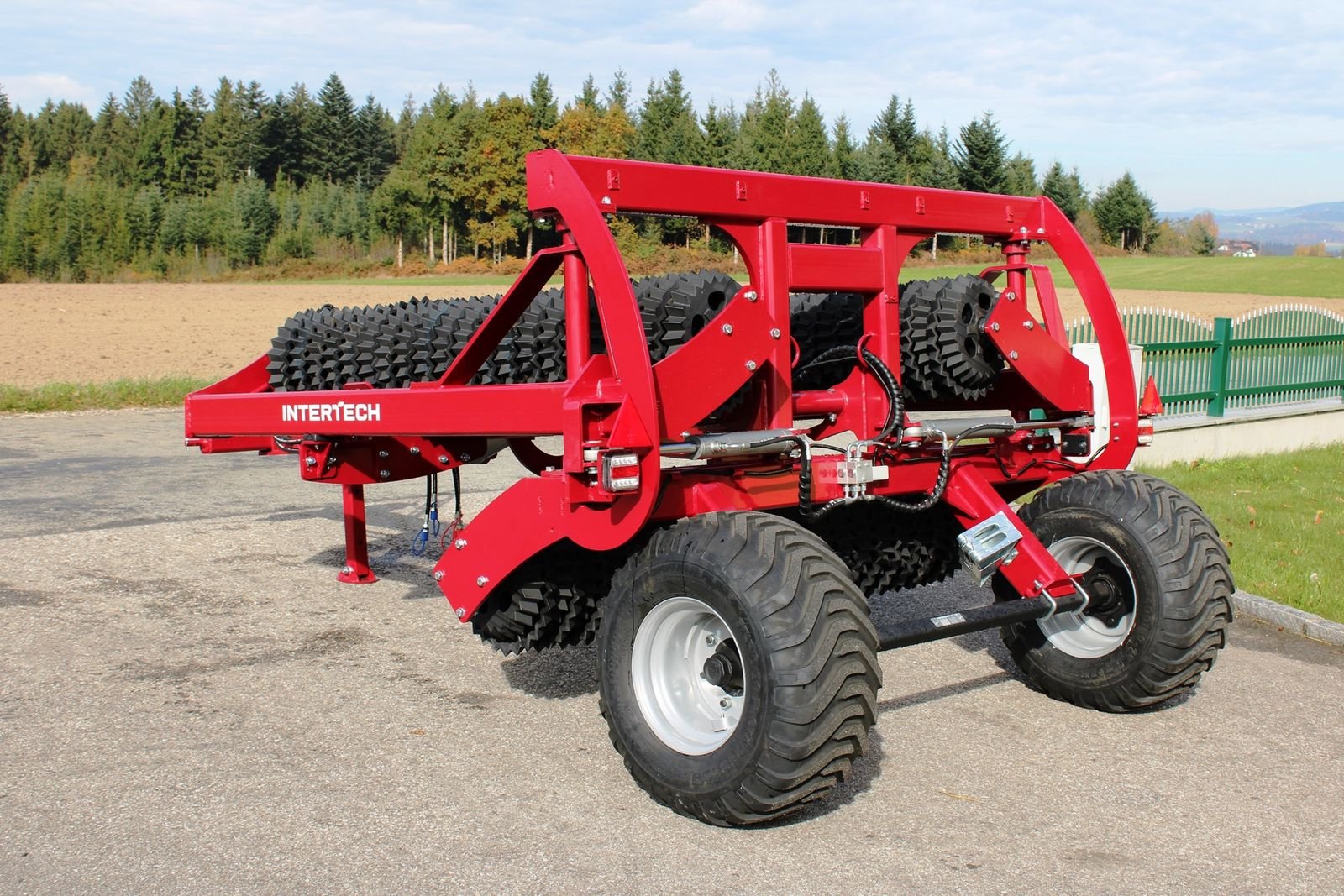 Packer & Walze del tipo InterTech Cambridgewalze Prismatic 6,30m, 500mm, Neumaschine In Neukirchen am Walde  (Immagine 3)