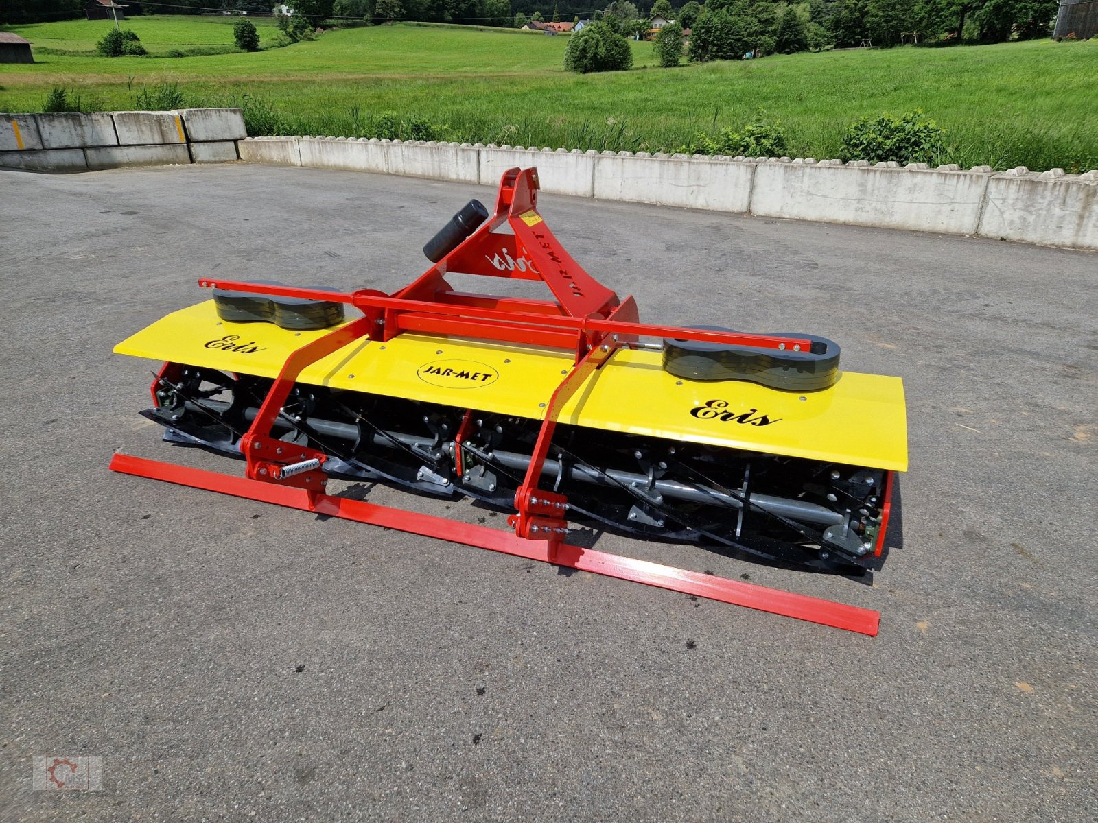 Packer & Walze a típus Jar-Met Messerwalze 3m Frontanbau Vorlaufschiene, Neumaschine ekkor: Tiefenbach (Kép 5)