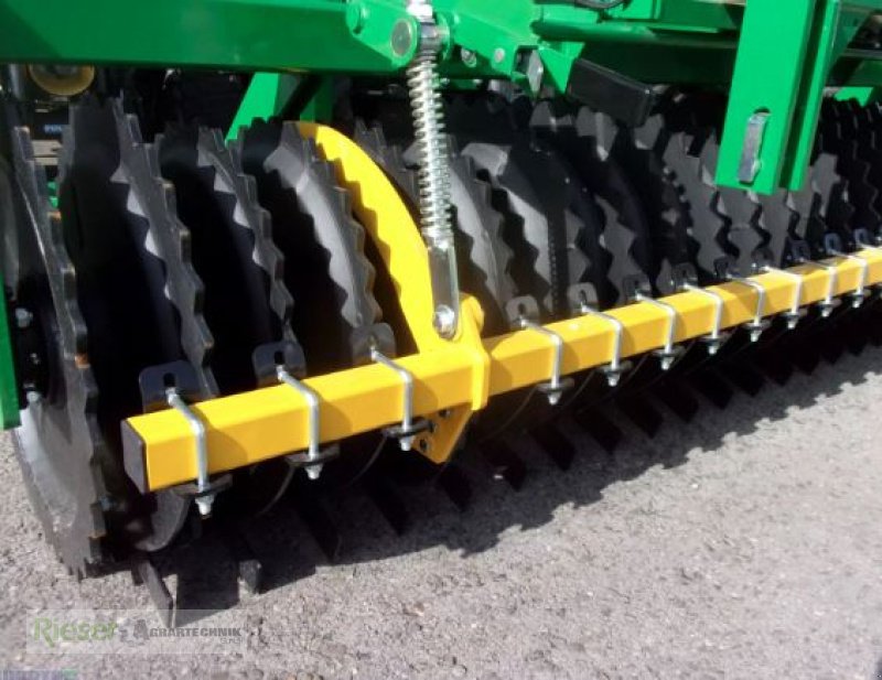 Packer & Walze des Typs Kerner FP 300, Walze ICW, Messeregge, Frontpacker, Frühbezug 8 % Sonderrabatt, Neumaschine in Nördlingen (Bild 4)