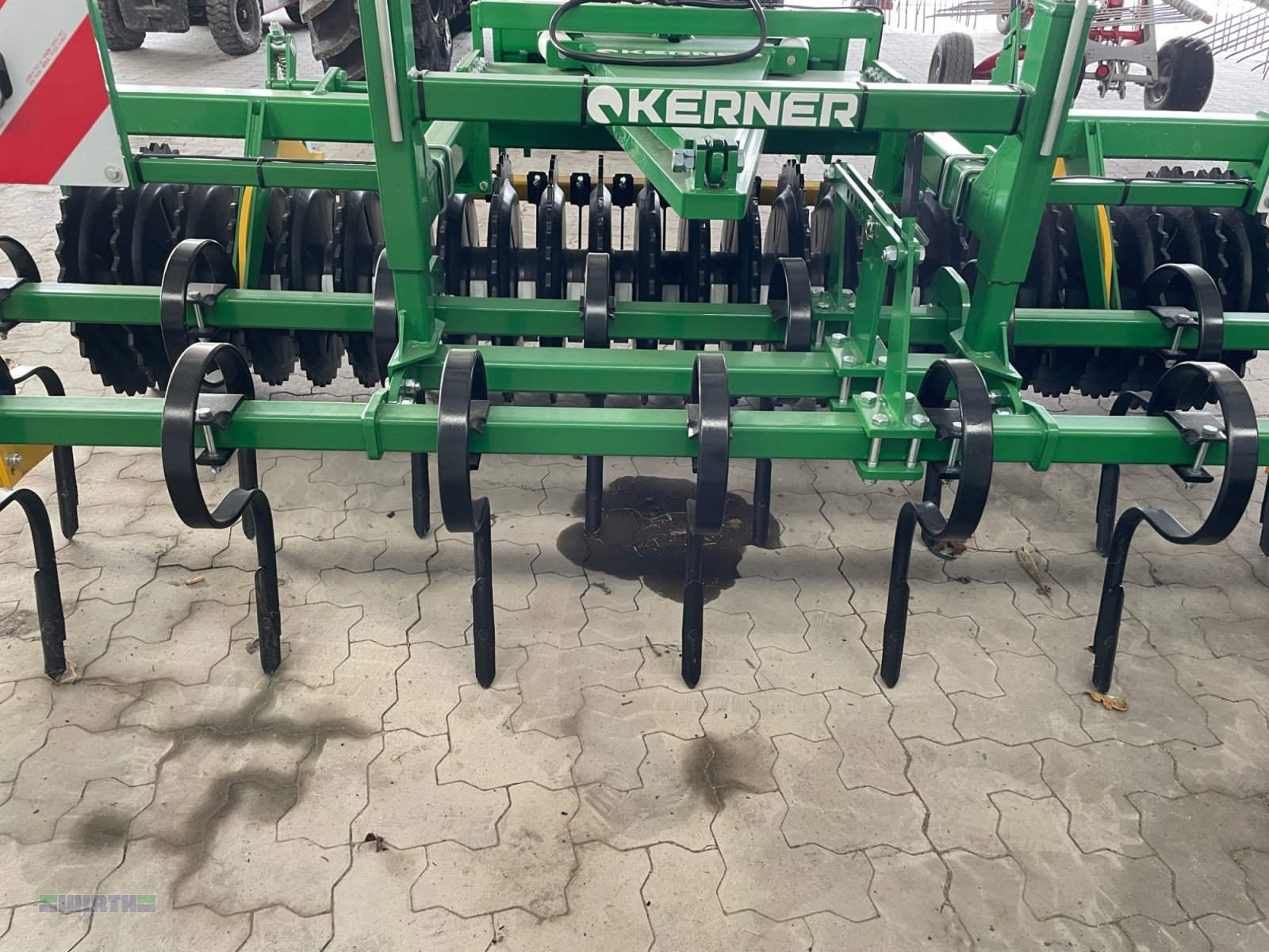 Packer & Walze a típus Kerner Kerner FP 300 Frontpacker, Walze ICW, Federzinkenegge, Aktionsmodell, Frühbezug 8 % Sonderrabatt, Neumaschine ekkor: Buchdorf (Kép 3)