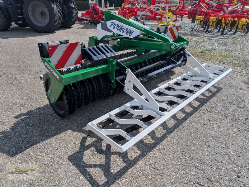 Packer & Walze del tipo Kerner TORON 300, Gebrauchtmaschine en Senftenbach