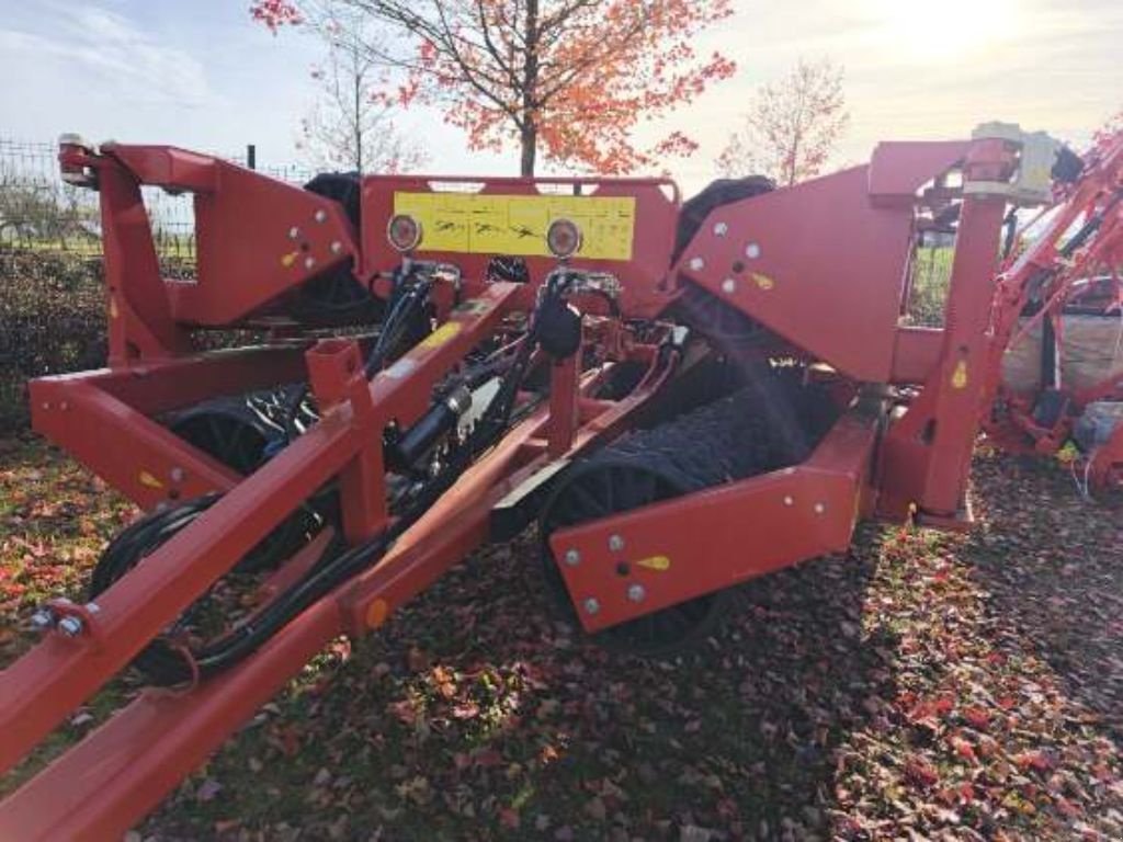 Packer & Walze typu Kverneland ACTIROLL 1230, Gebrauchtmaschine v LIMEY-REMENAUVILLE (Obrázek 5)
