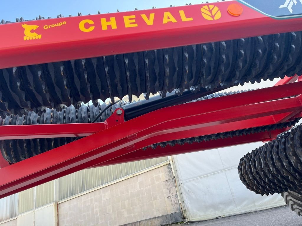Packer & Walze des Typs Kverneland ACTIROLL 830, Gebrauchtmaschine in Lérouville (Bild 10)