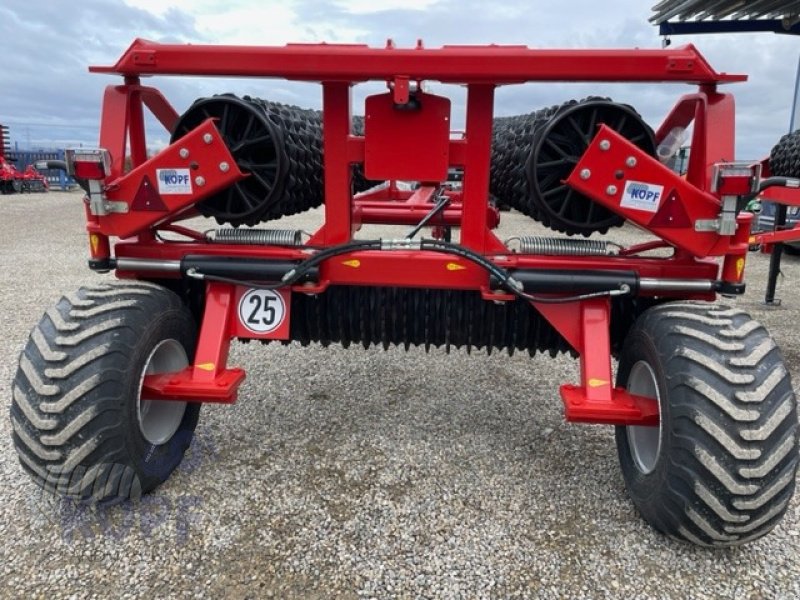 Packer & Walze of the type Kverneland Kverneland Actiroll 830 Classic Cambridge 80 Hektar, Gebrauchtmaschine in Schutterzell (Picture 5)