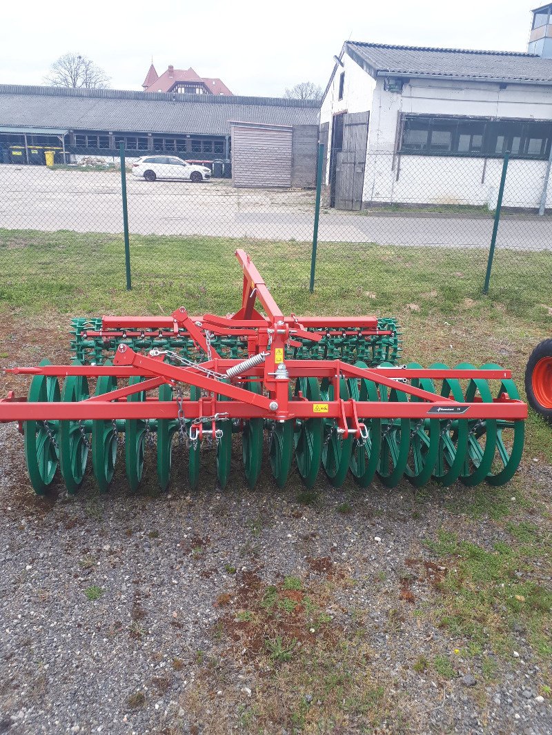 Packer & Walze des Typs Kverneland WP 902– 330, Neumaschine in Angermünde/OT Kerkow (Bild 2)