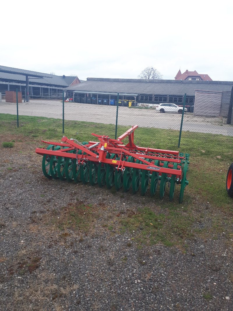 Packer & Walze des Typs Kverneland WP 902– 330, Neumaschine in Angermünde/OT Kerkow (Bild 5)