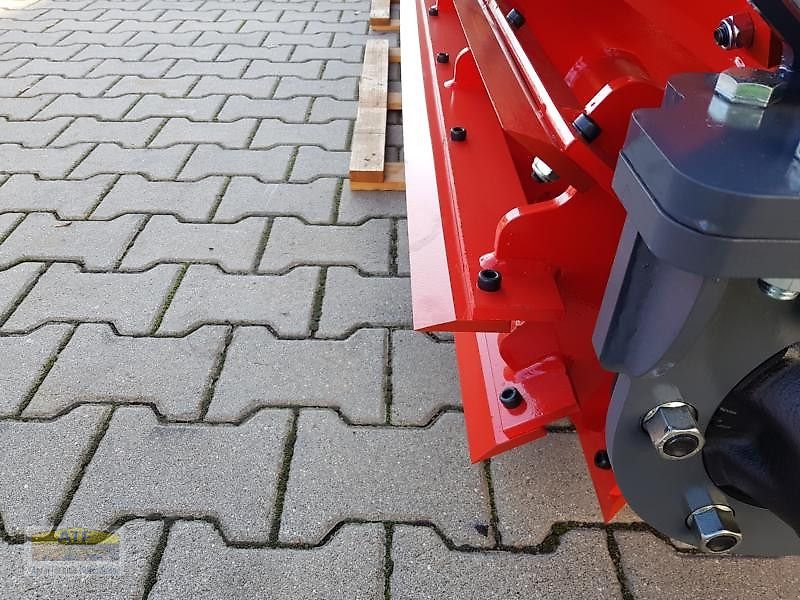 Packer & Walze of the type Madara Messerwalze RL 300 D EU, Neumaschine in Teublitz (Picture 10)