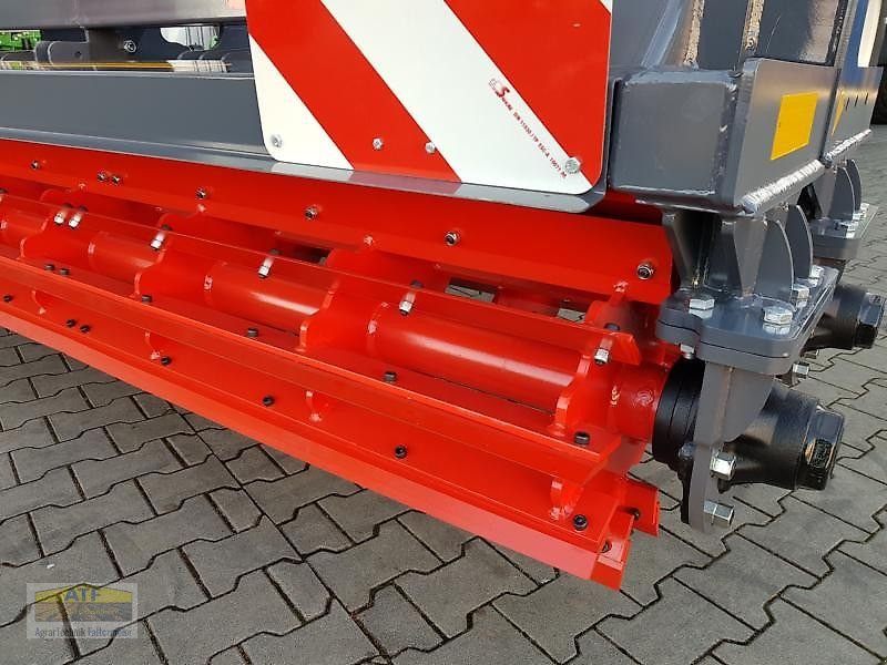 Packer & Walze of the type Madara Messerwalze RL 300 D EU, Neumaschine in Teublitz (Picture 8)