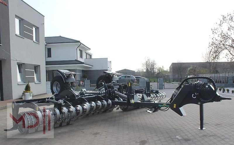 Packer & Walze des Typs MD Landmaschinen AGT Cambridgewalze WD Premium  5 m -6 m 3 Zylinder, Neumaschine in Zeven (Bild 11)