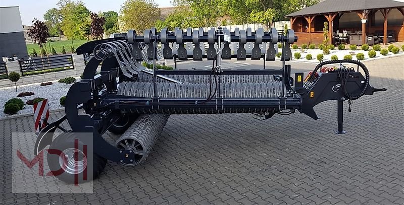 Packer & Walze des Typs MD Landmaschinen AGT Cambridgewalze WD PREMIUM  7 m, 8 m - 3 Zylinder, Neumaschine in Zeven (Bild 15)