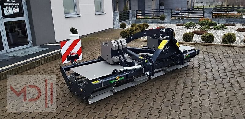 Packer & Walze des Typs MD Landmaschinen AGT Messerwalze 3,0 m – 3,5 m, Neumaschine in Zeven (Bild 2)