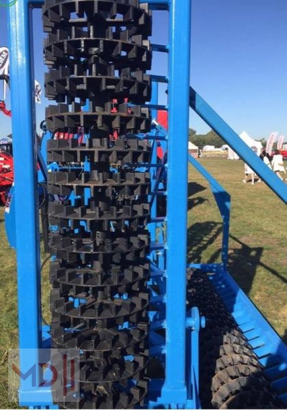 Packer & Walze des Typs MD Landmaschinen AS CROSSKILL -WALZE 4,0m ,4,5m ,5,0m ,6,0m ,7,0m, Neumaschine in Zeven (Bild 3)