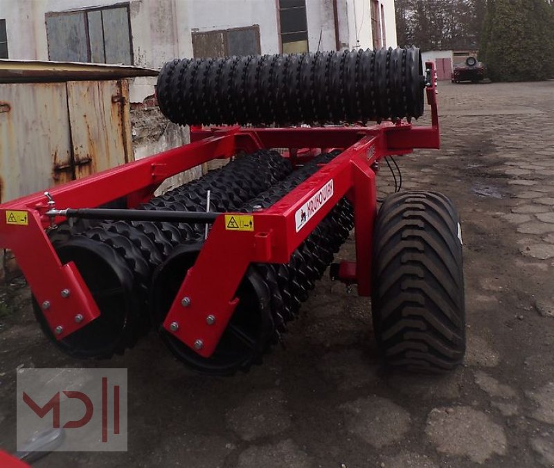 Packer & Walze от тип MD Landmaschinen KR Cambridgewalze Omega PLUS H Hydraulisch klappbar 4,6m- 5,3m -6,2m 1 Zylinder, Neumaschine в Zeven (Снимка 4)