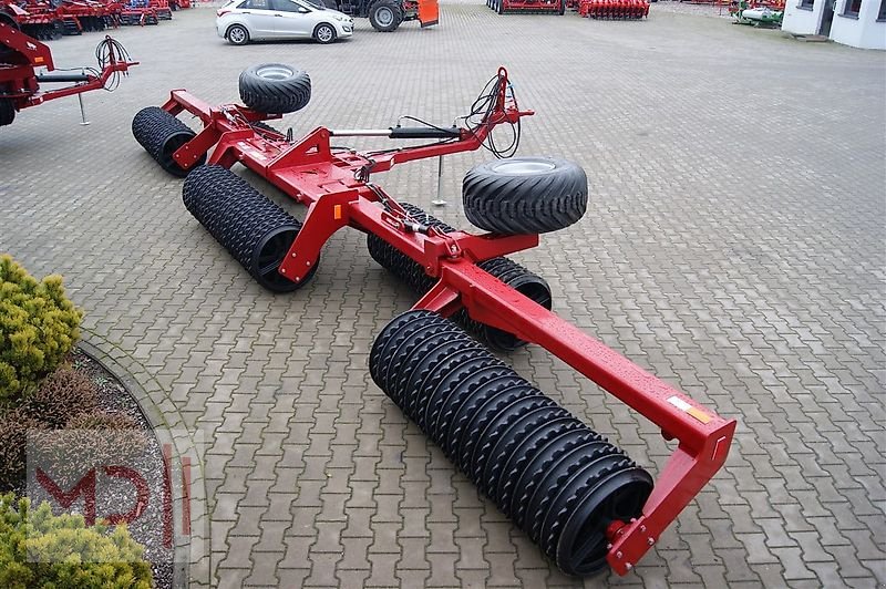 Packer & Walze des Typs MD Landmaschinen LU Cambridgewalze 9m - 12m, Neumaschine in Zeven (Bild 2)