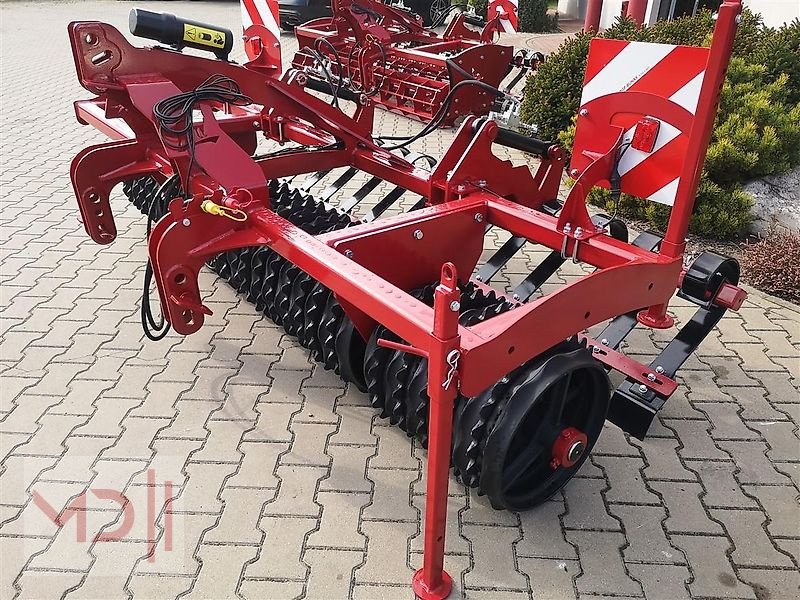 Packer & Walze des Typs MD Landmaschinen LU Cambridgewalze Front 3,0m, Neumaschine in Zeven (Bild 1)