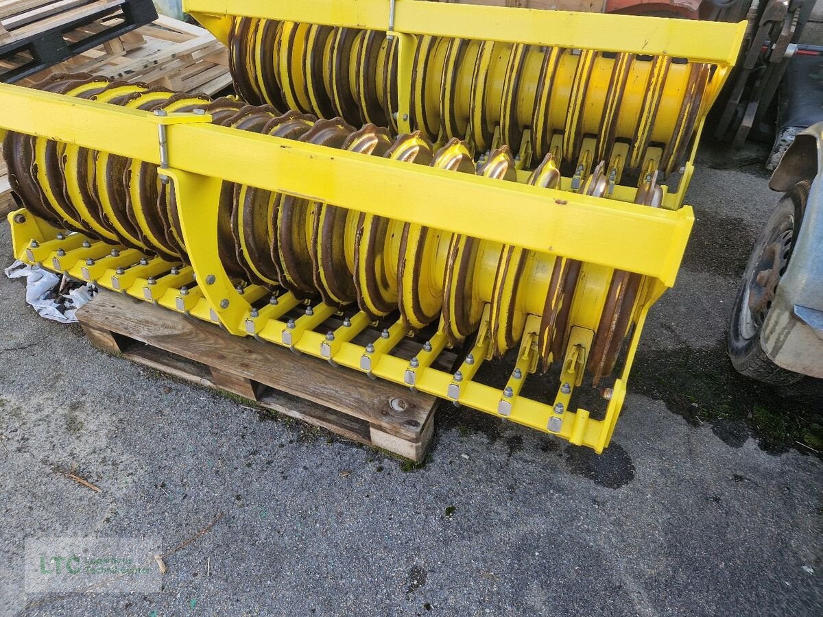 Packer & Walze tipa Pöttinger Schneidpackerwalze 4m, Gebrauchtmaschine u Korneuburg (Slika 1)