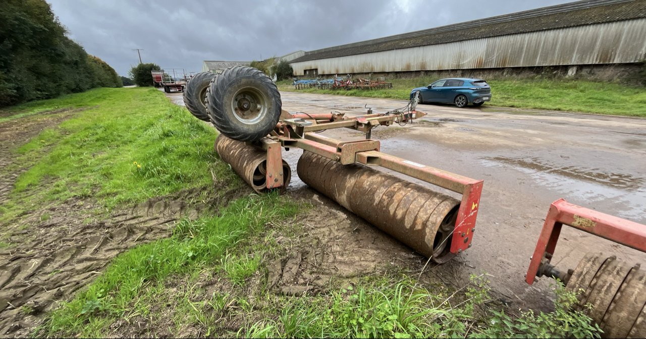 Packer & Walze des Typs Quivogne Rlm1 m, Gebrauchtmaschine in JOSSELIN (Bild 3)