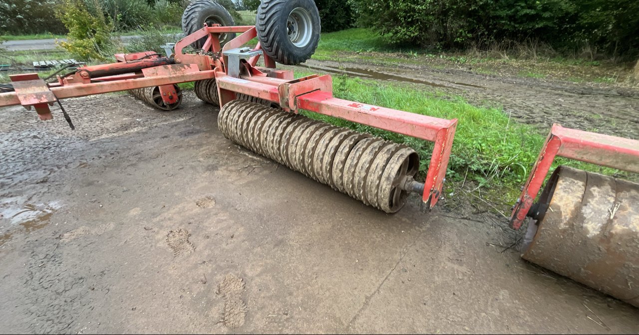 Packer & Walze des Typs Quivogne Rlm1 m, Gebrauchtmaschine in JOSSELIN (Bild 8)