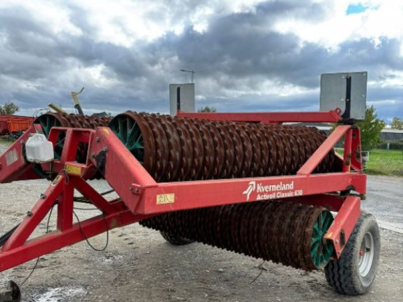 Packer & Walze of the type Quivogne rollmot 630 cambridge 530, Gebrauchtmaschine in CIVENS