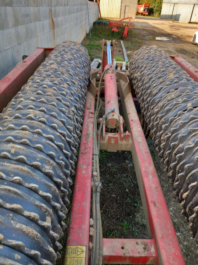 Packer & Walze Türe ait Quivogne Rollmot 830 RLM, Gebrauchtmaschine içinde BRECE (resim 4)