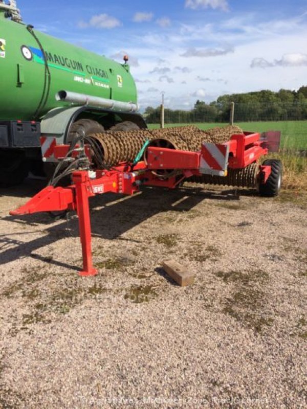 Packer & Walze типа Quivogne ROLLMOT, Gebrauchtmaschine в LISIEUX (Фотография 1)