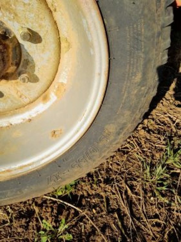 Packer & Walze Türe ait Quivogne ROLLMOT, Gebrauchtmaschine içinde DUN SUR MEUSE (resim 8)