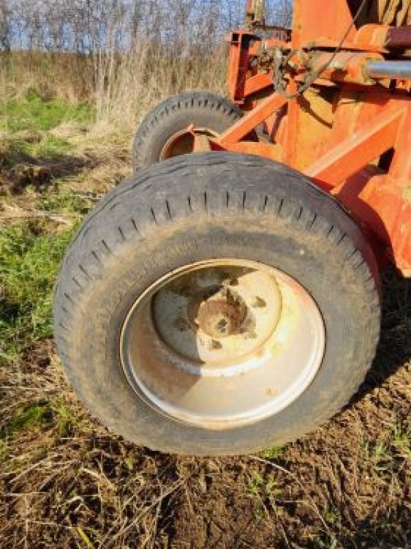 Packer & Walze Türe ait Quivogne ROLLMOT, Gebrauchtmaschine içinde DUN SUR MEUSE (resim 7)