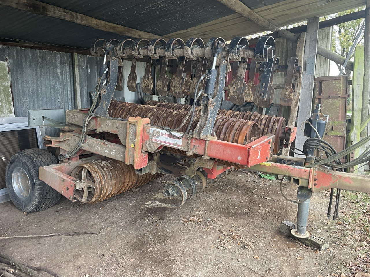 Packer & Walze typu Quivogne Rollmot, Gebrauchtmaschine v MALESTROIT (Obrázek 2)