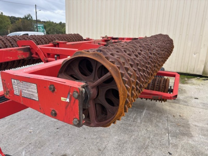 Packer & Walze типа Quivogne ROUR 830, Gebrauchtmaschine в VERDUN (Фотография 7)