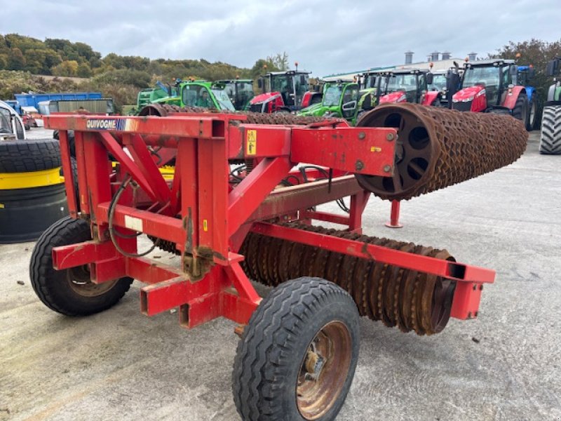 Packer & Walze типа Quivogne ROUR 830, Gebrauchtmaschine в VERDUN (Фотография 4)