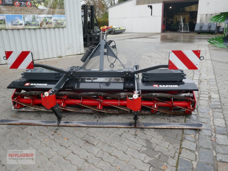 Packer & Walze typu Saphir SinusCut 300 Messerwalze, Neumaschine v Dorfen