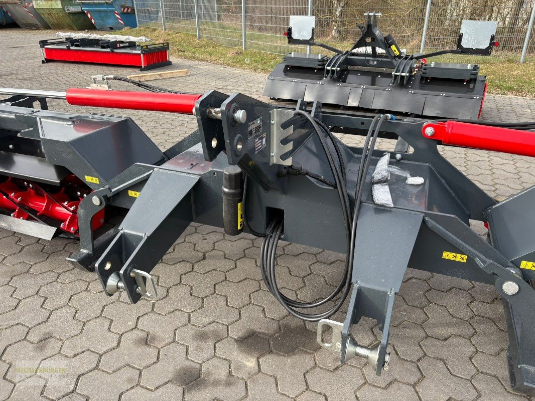 Packer & Walze Türe ait Saphir Sinuscut 860 Butterfly Messerwalze, Neumaschine içinde Mühlengeez (resim 6)