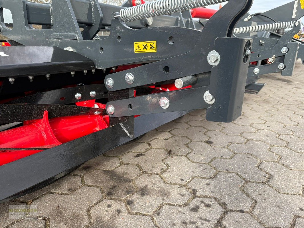 Packer & Walze Türe ait Saphir Sinuscut 860 Butterfly Messerwalze, Neumaschine içinde Mühlengeez (resim 8)