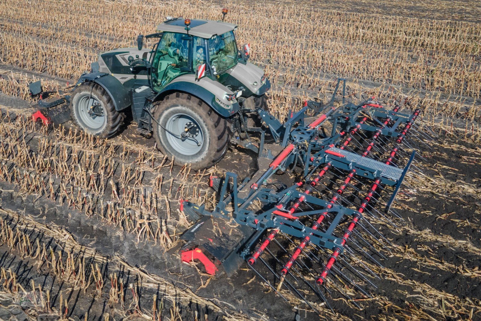 Packer & Walze of the type Saphir SinusCut 860, Neumaschine in Bad Kötzting (Picture 1)