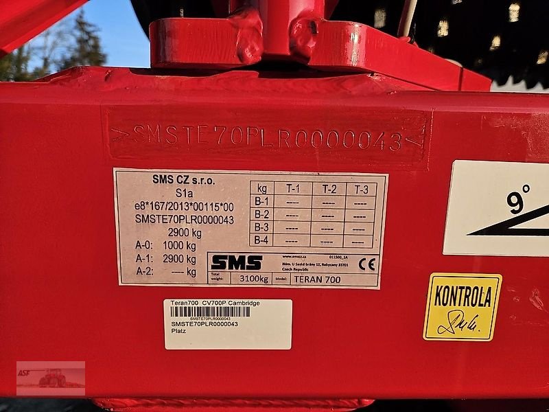 Packer & Walze des Typs SMS Teran 700, Neumaschine in Flessau (Bild 10)