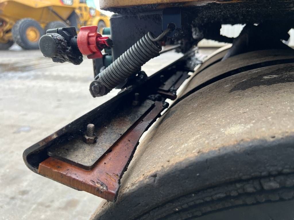 Packer & Walze du type Sonstige Cat CC24, Gebrauchtmaschine en Venlo (Photo 9)