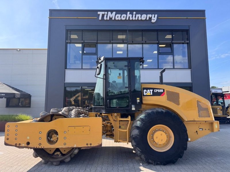 Packer & Walze του τύπου Sonstige Cat CP 68 B, Gebrauchtmaschine σε Oud Gastel