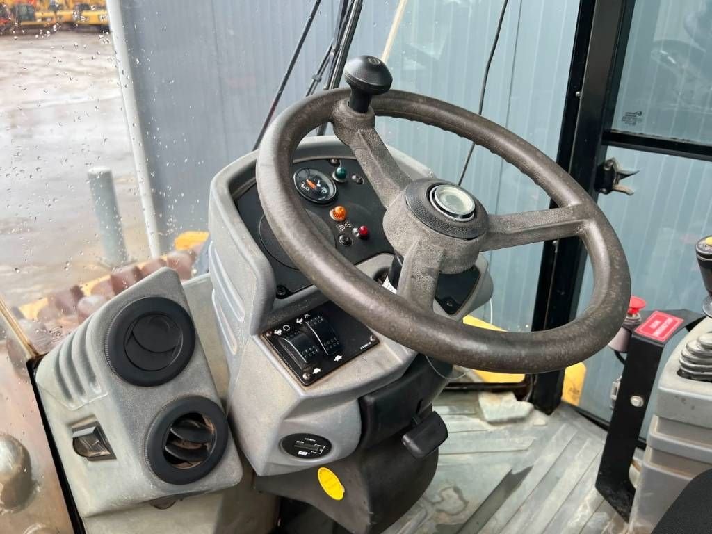 Packer & Walze van het type Sonstige Cat CP76, Gebrauchtmaschine in Venlo (Foto 10)