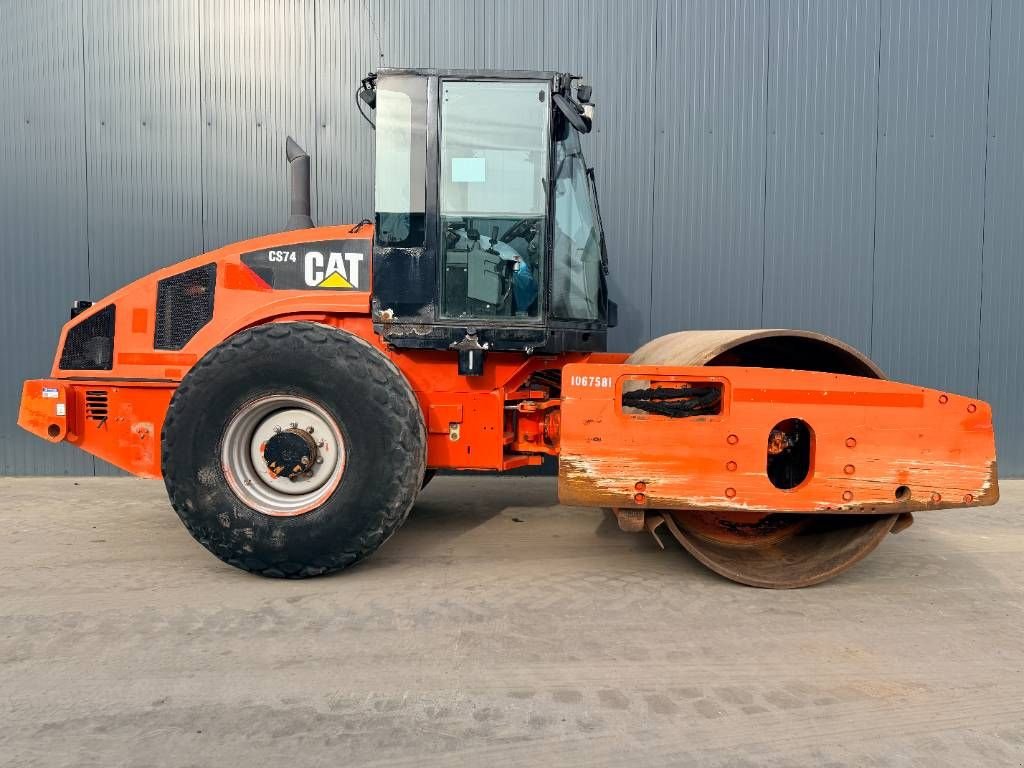 Packer & Walze van het type Sonstige Cat CS74, Gebrauchtmaschine in Venlo (Foto 8)