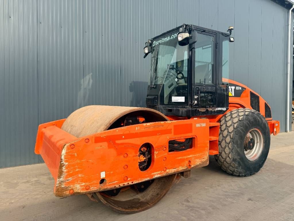 Packer & Walze of the type Sonstige Cat CS74, Gebrauchtmaschine in Venlo (Picture 1)