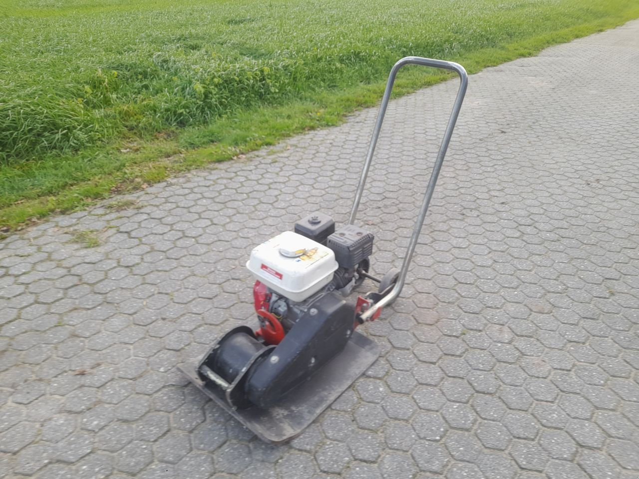 Packer & Walze del tipo Sonstige dynapac mikasa lf82, Gebrauchtmaschine In Veenendaal (Immagine 3)