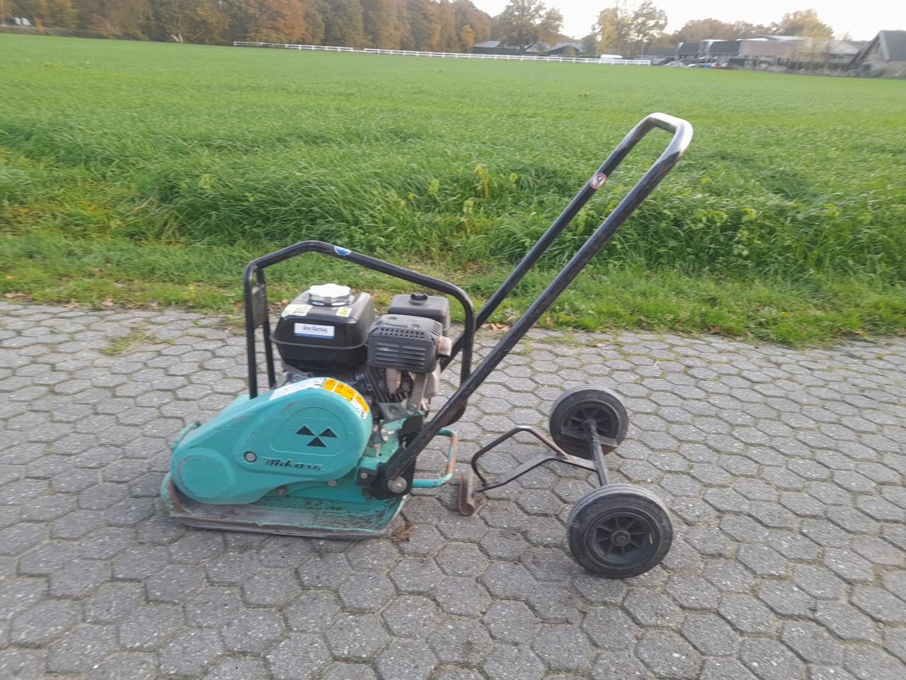 Packer & Walze del tipo Sonstige dynapac mikasa lf82, Gebrauchtmaschine In Veenendaal (Immagine 9)