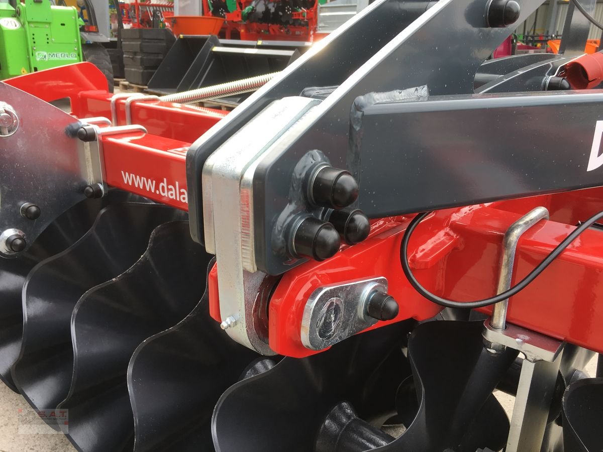 Packer & Walze des Typs Sonstige Frontpacker-Dragon 300-NEU, Neumaschine in Eberschwang (Bild 18)