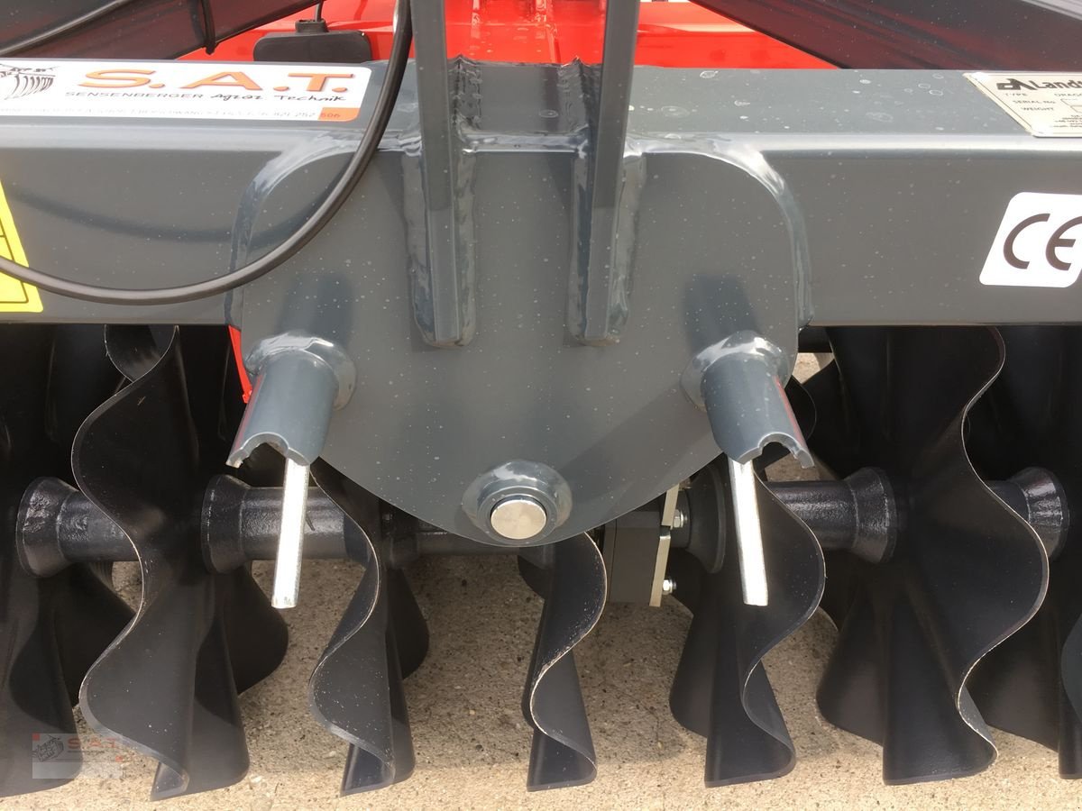 Packer & Walze des Typs Sonstige Frontpacker-Dragon 300-NEU, Neumaschine in Eberschwang (Bild 10)