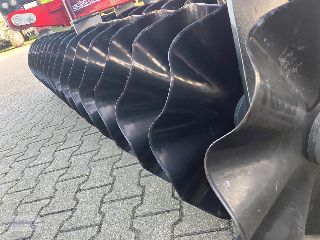 Packer & Walze des Typs Sonstige FRONTWELLSCHEIBENPAC, Neumaschine in Aurich (Bild 6)