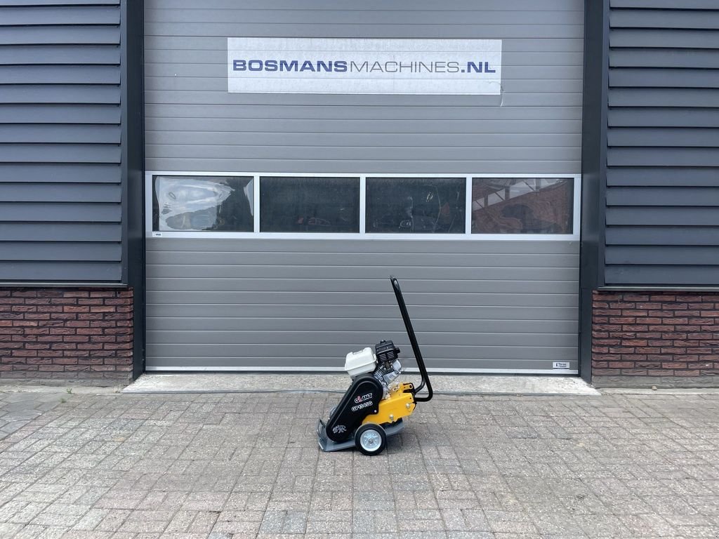 Packer & Walze des Typs Sonstige Giant GP1545G trilplaat NIEUW ACTIE prijs, Neumaschine in Neer (Bild 1)