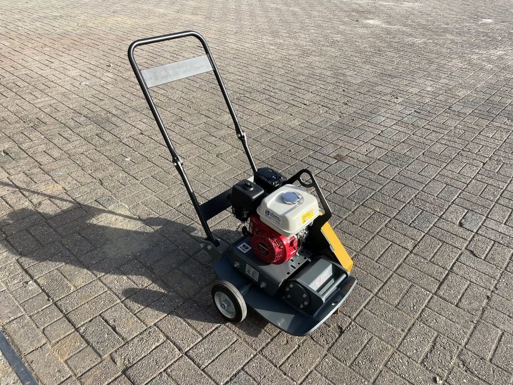 Packer & Walze des Typs Sonstige Giant GP1950G trilplaat NIEUW, Neumaschine in Neer (Bild 9)