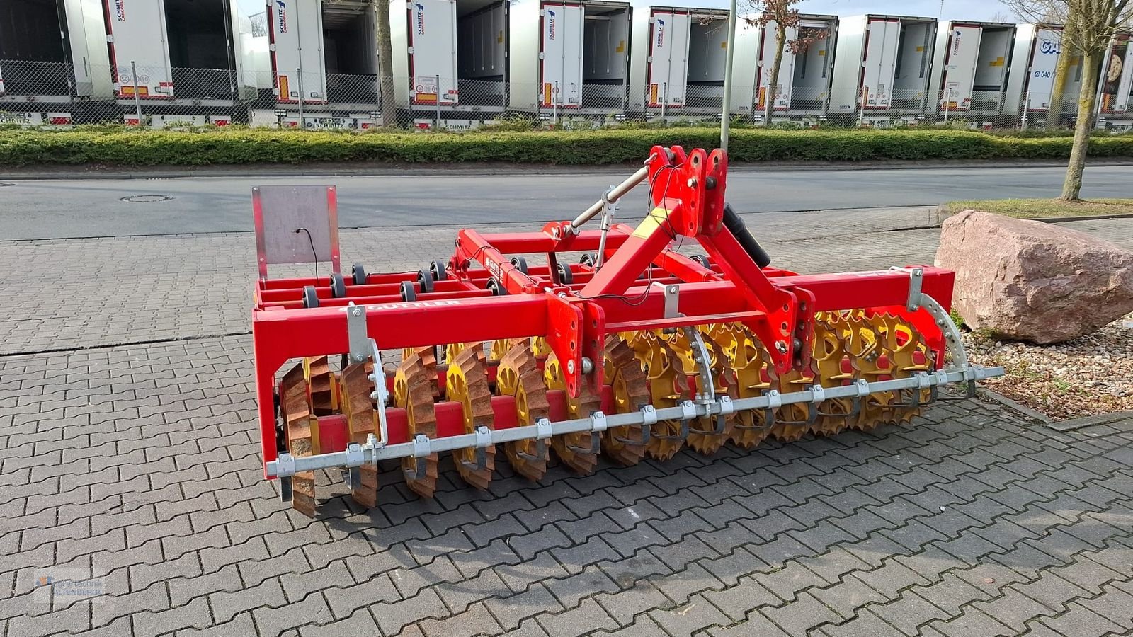 Packer & Walze типа Sonstige Güttler Prismenwalze Duplex 30-56 Frontpacker, Gebrauchtmaschine в Altenberge (Фотография 12)