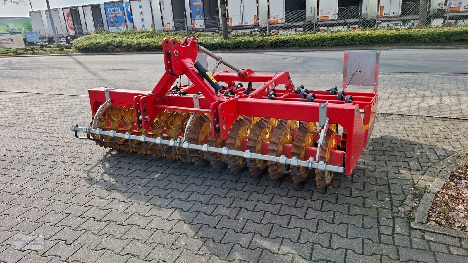 Packer & Walze типа Sonstige Güttler Prismenwalze Duplex 30-56 Frontpacker, Gebrauchtmaschine в Altenberge (Фотография 7)